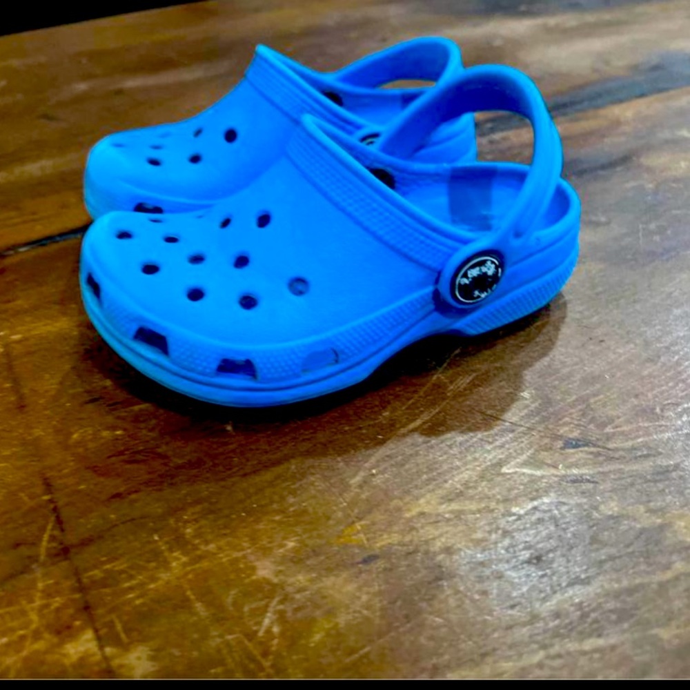 Toddler Sz 6 CROCS